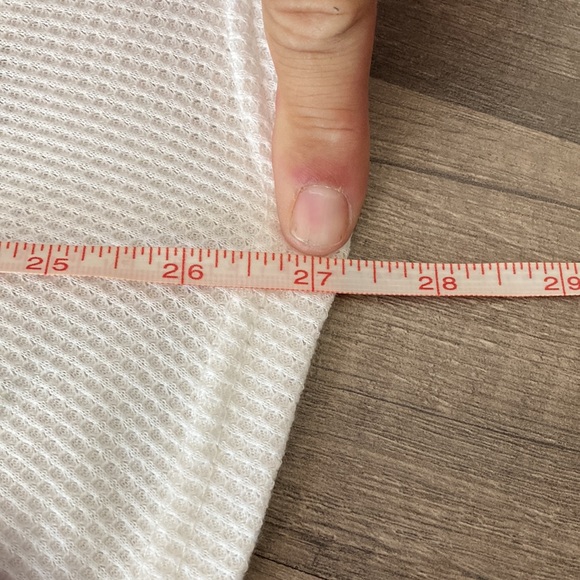 NEW Leopard Long Sleeve Waffle Knit - Picture 17 of 17